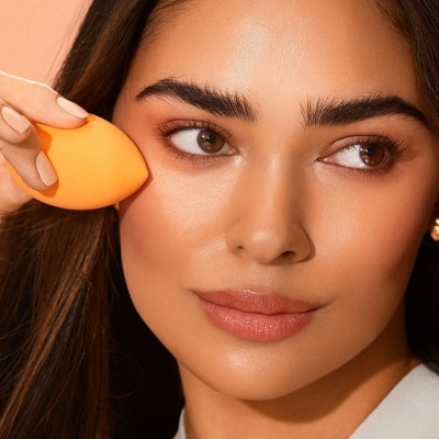 Real Techniques 5-Piece Synthetic Bristle Makeup Brush Set with Sponge