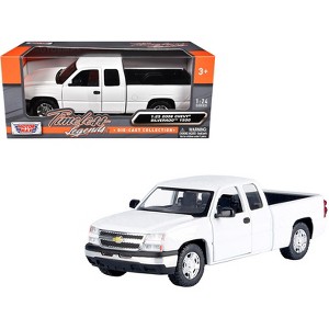 2006 Chevrolet Silverado 1500 Pickup Truck White "Timeless Legends" Series 1/25 Diecast Car Model by Motormax - 1 of 3
