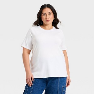 Women's Short Sleeve T-Shirt - Ava & Viv™ White XXL : Target