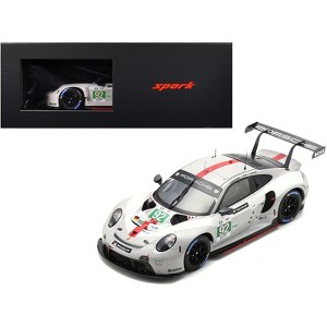 Porsche 911 RSR-19 #92 "Porsche GT Team" GTE Pro "24 Hours of Le Mans" (2022) with Acrylic Display Case 1/18 Model Car by Spark - 1 of 4
