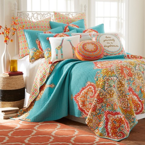 Mariska Damask Quilt Set - King Quilt and Two Standard Pillow Shams -  Levtex Home