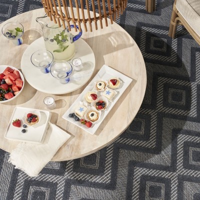 Modern Navy Diamond 7' x 10' Easy-Care Outdoor Rug