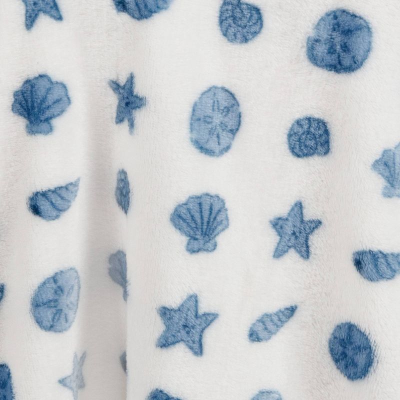 Seashell Mix Printed Plush Throw Blanket - Room Essentials&#8482;, 5 of 6