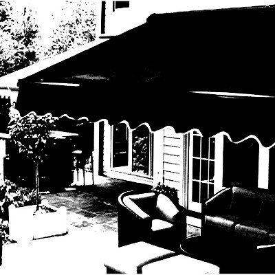 Black Manual Retractable Patio Awning with UV Protection