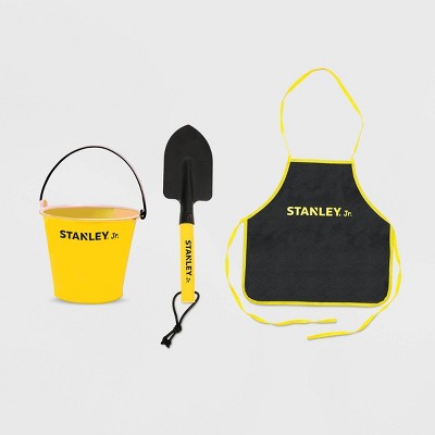 target bucket and spade