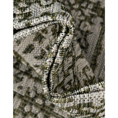 Green Synthetic Rectangular Outdoor Stain-Resistant Rug