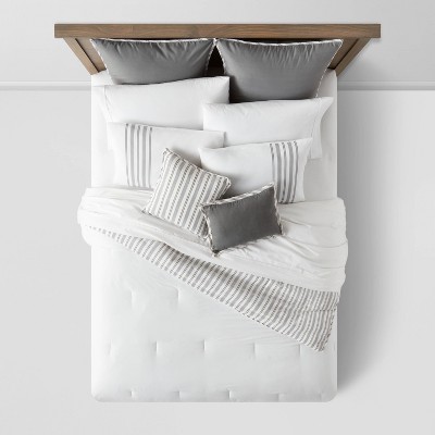 Threshold 8pc Queen Reversible Classic Stripe Comforter Set Gray/White - Threshold™: Percale, Includes Euro Shams & Bed Skirt — фото 4