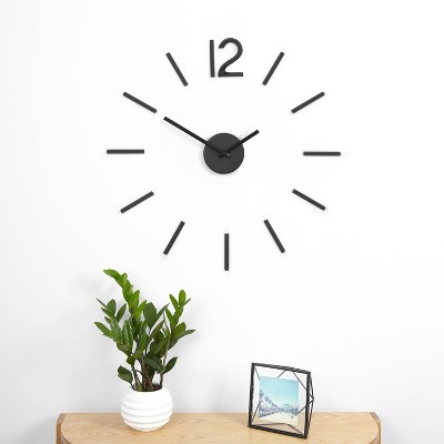 Black Metal Blink Wall Clock with Customizable Size
