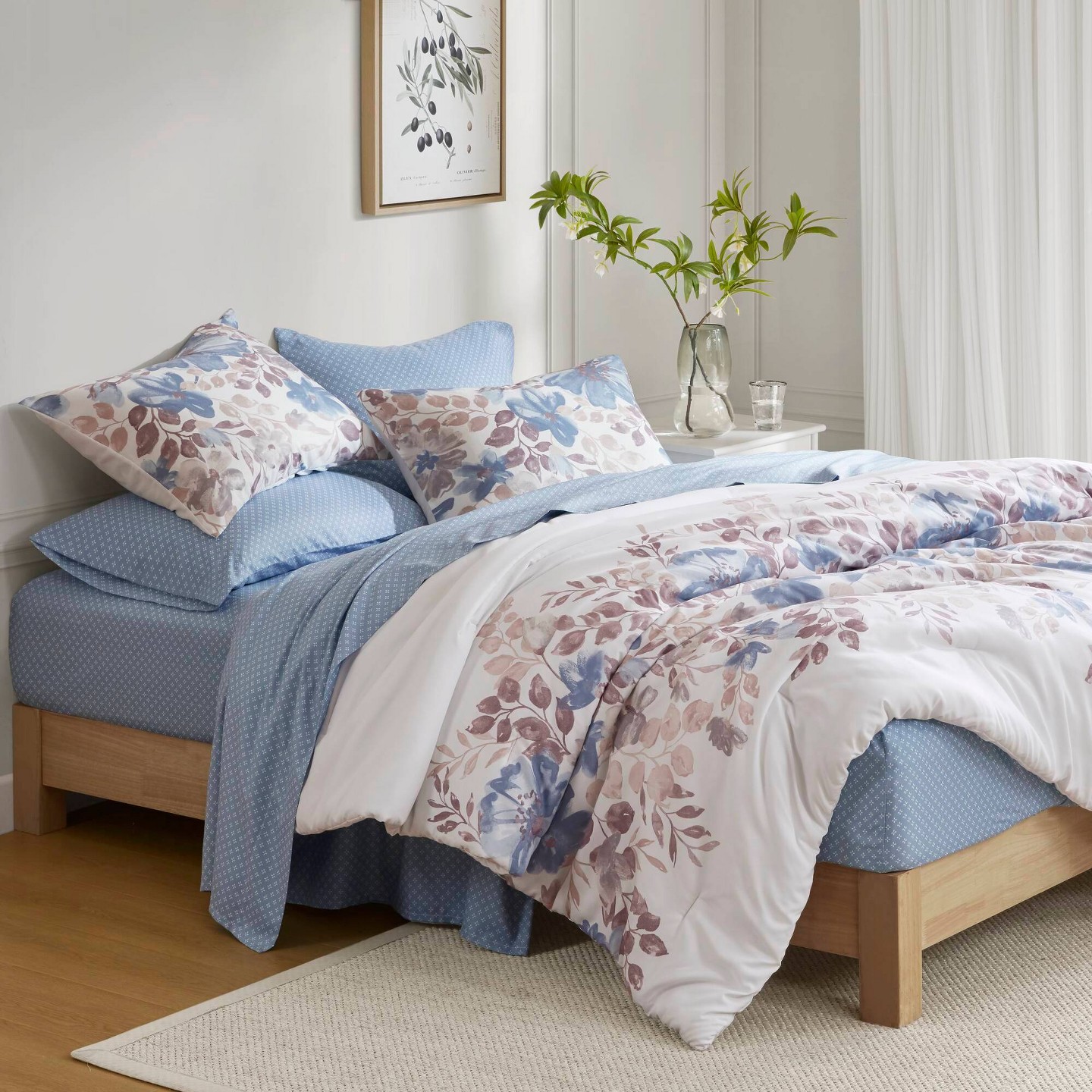 Комплект с одеялом Madison Park Queen Willow Floral Comforter Set with Bed Sheet Blue, цвет: С принтом — фото 4