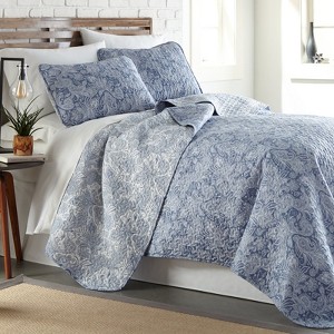 FIONECA Paisley Pattern Reversible Quilt Set Polyester Microfiber Bedding For Master Suite Guest Bedrooms Machine Washable Coordinating Ensemble - 1 of 4