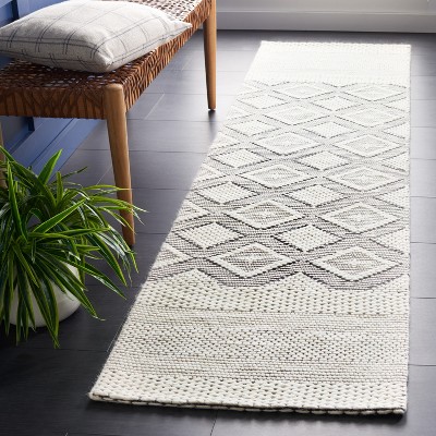 Ivory Tufted Handmade Wool Non-slip Runner Rug 2'3" x 8'