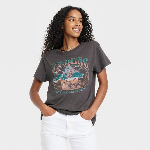 Yoghurt forstene mentalitet Women's Wyoming Short Sleeve Graphic T-shirt - Charcoal Gray : Target