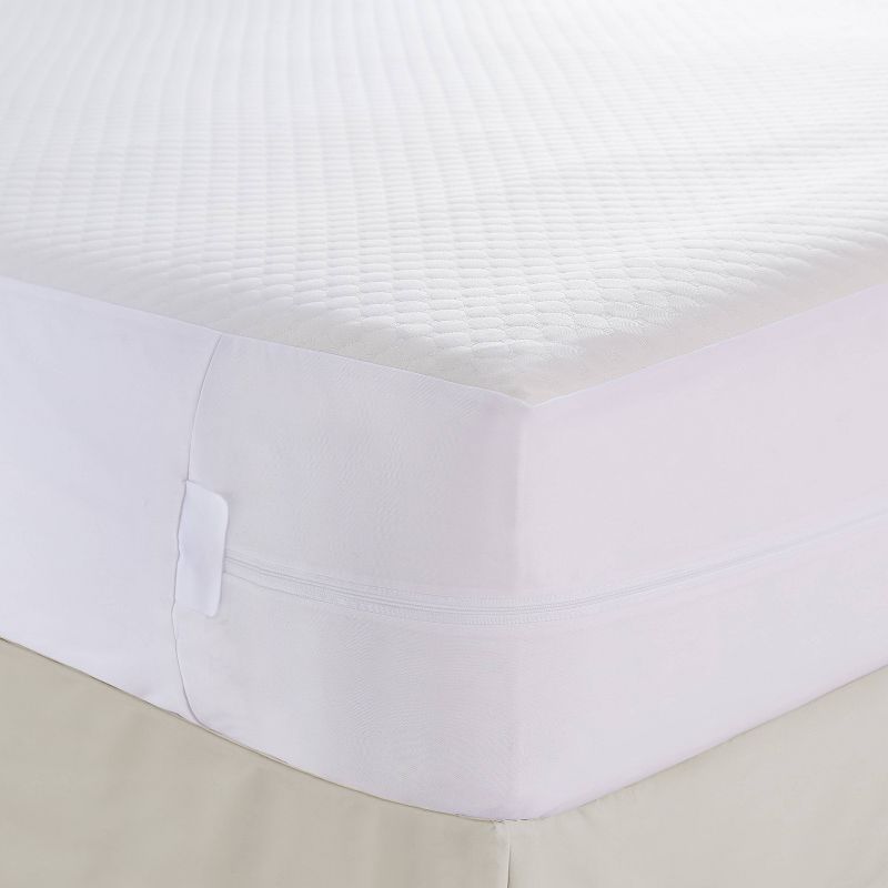Comfort Top Mattress Protector with Bed Bug Blocker - Fresh Ideas, 1 of 8