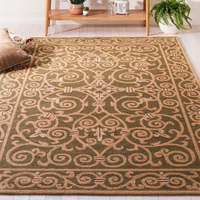 Chelsea Hand Hooked Light Green Wool Floral Area Rug