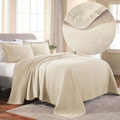 Fleur De Lis Medallion Cotton Matelasse Decorative Bedspread and Pillow Sham Set by Blue Nile Mills