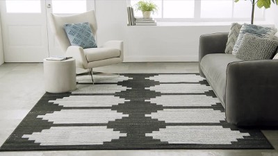 Geometric Bliss Black & Grey Synthetic 6' x 9' Area Rug