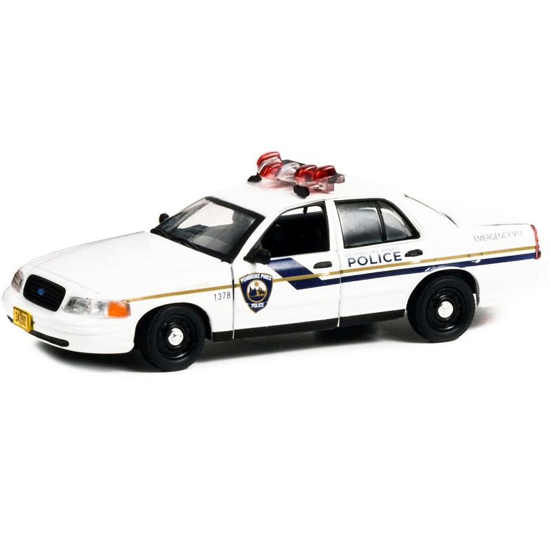 2001 Ford Crown Victoria Police Interceptor White "Pembroke Pines" Dexter 2006-2013 TV Series 1/43 Diecast Model Car Greenlight, 2 of 4