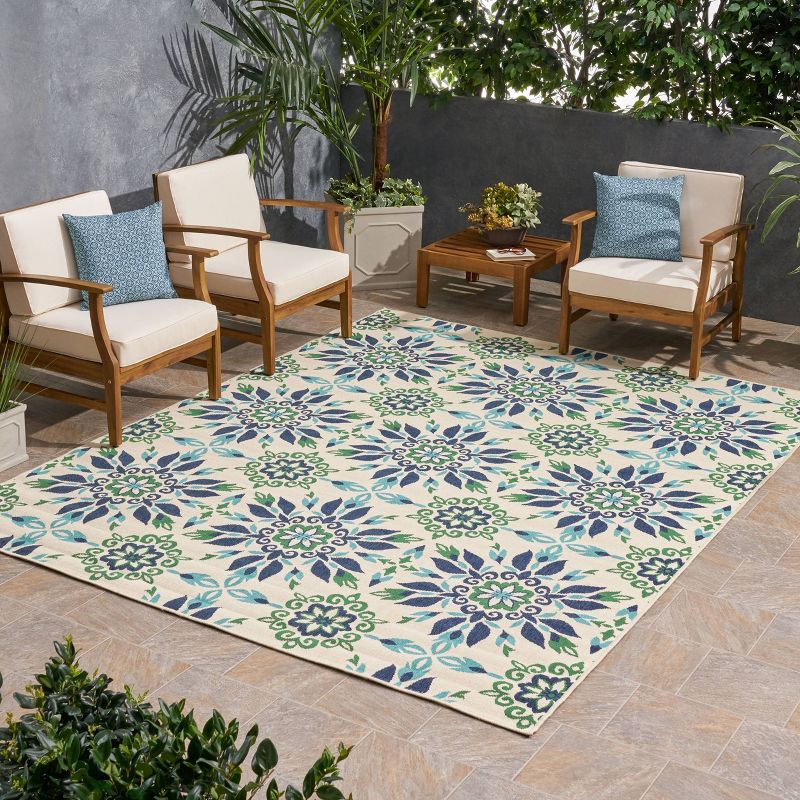 Gladis Medallion Outdoor Rug Ivory/Blue - Christopher Knight Home, 4 of 7
