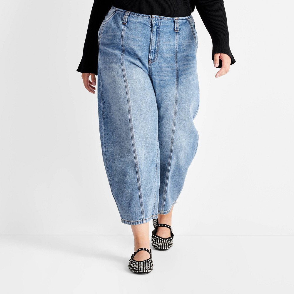 Womens Mid-Rise Barrel Leg Jeans