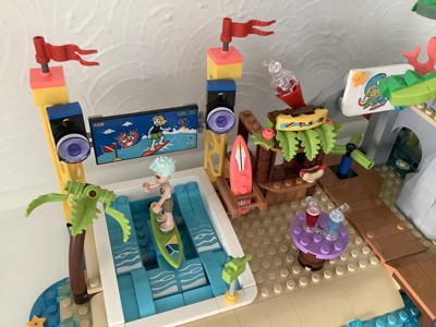 LEGO Friends 41737 - Le Parc d'Attractions à la Plage, Jouet de  Construction Avancée, avec Manège et Machine à Vagues et Figurines Dauphin,  Tortue, Hippocampe pas cher 