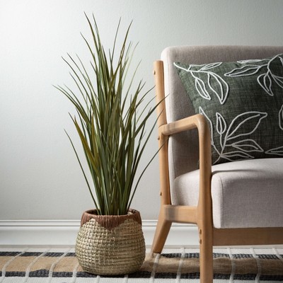 Elegant Wispy Potted Grass Decor for Outdoor Spaces, 36" Green