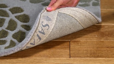 Light Grey Handmade Tufted Wool and Viscose Square Rug