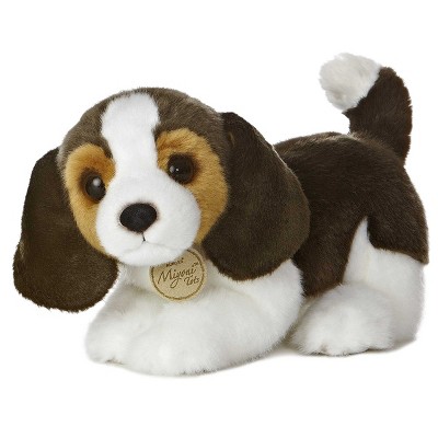 stuffed toy beagle