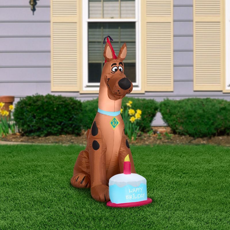 Gemmy Airblown Inflatable Birthday Scooby WB  , 3.5 ft Tall, Brown, 2 of 4