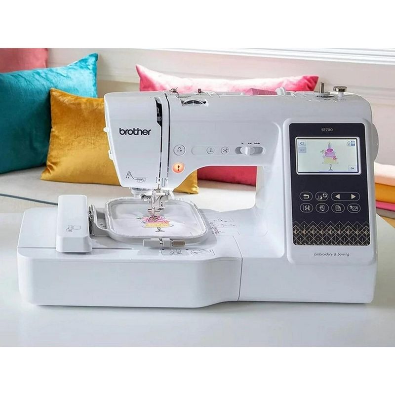 Brother SE700 Sewing and Embroidery Machine, 3 of 6