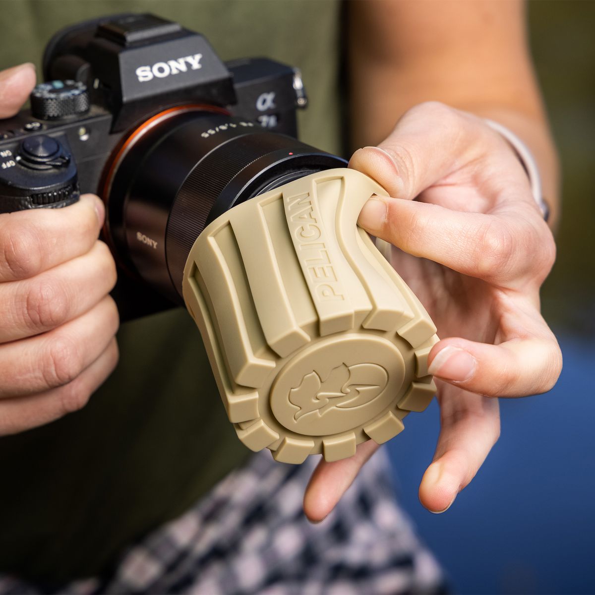 Pelican Rugged Silicone Camera Lens Cover - Weather Sealing Fit - Coyote - thumbnail 2