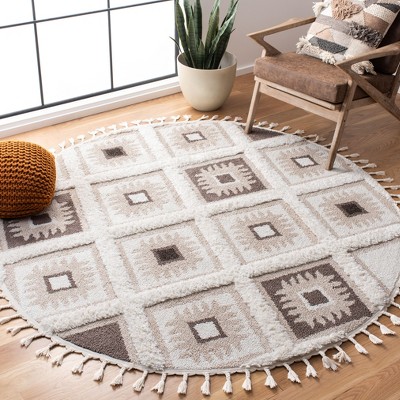Ivory and Brown Diamond Braided Synthetic 4' Round Shag Rug