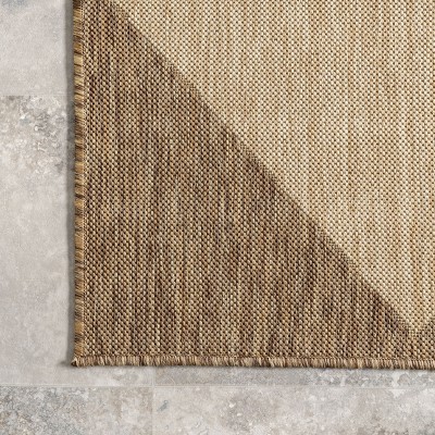 Grandeur Beige Synthetic 8' x 10' Transitional Indoor/Outdoor Rug