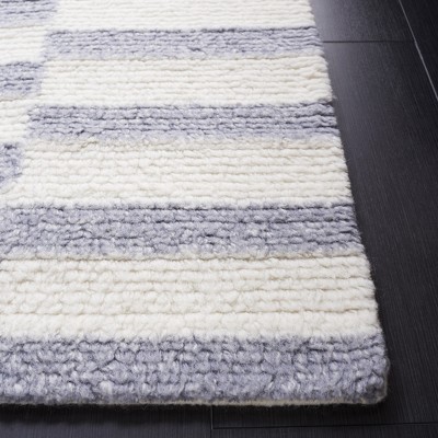 Hand-Tufted Woolen Elegance 4' x 6' Rectangular Rug in Gray