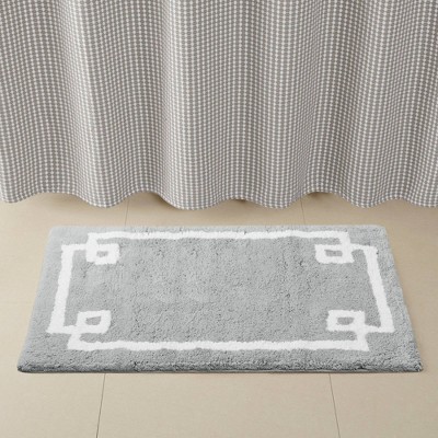 Gray Cotton Tufted Bath Rug with White Border, 20" x 30"