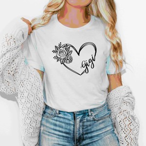 Simply Sage Market Gigi Heart Outline Short Sleeve Tee - 1 of 4