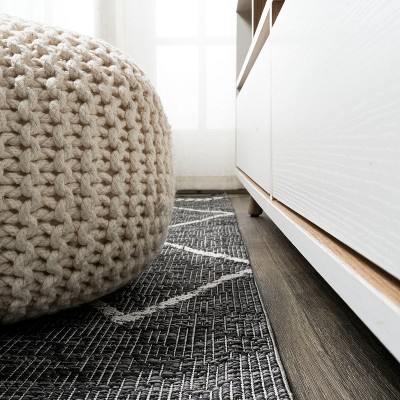 Handmade Boho-Chic Black/Ivory Diamond Trellis Synthetic Rug - 2x8 Feet