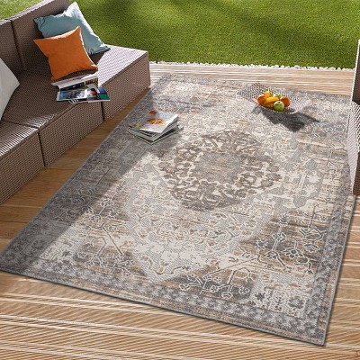 Easy-Care Reversible Gray Synthetic 5' x 7' Area Rug