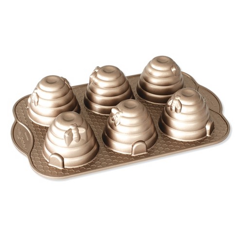 Nordic Ware Cozy Village Cakelet Pan