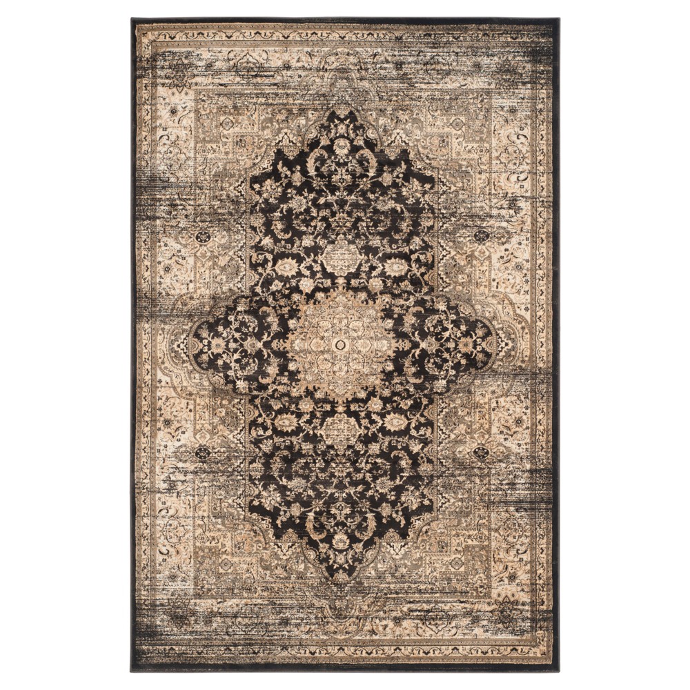 Makana Accent Rug - Black/Ivory (4'x5'7in) - Safavieh