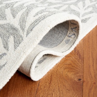 Gray and Ivory Hand-Tufted Wool Floral Area Rug, 3' x 5'