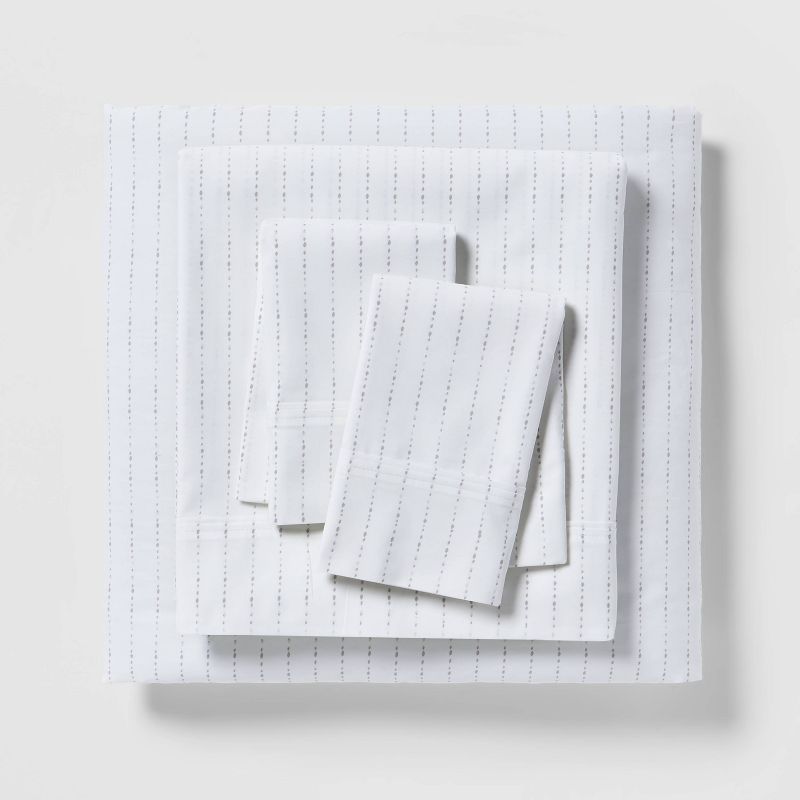 300 Thread Count Organic Cotton Solid Sheet Set - Threshold&#153;, 1 of 8