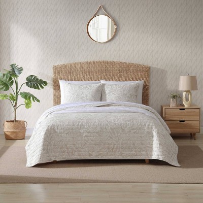 Photo 1 of Ocean Deep 3-Piece Beige Cotton Reversible Full/Queen Quilt Set