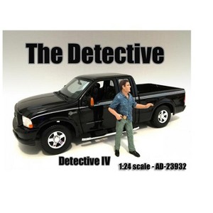 "The Detective #4" Figure For 1:24 Scale Models by American Diorama - 1 of 3