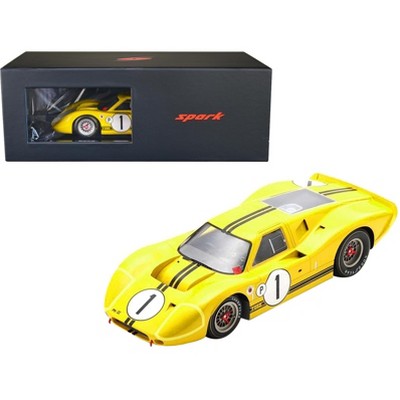 Ford GT40 Mk IV #1 Mario Andretti - Bruce McLaren Winner "Sebring 12 Hrs" (1967) w/Acrylic Display Case 1/18 Model Car by Spark