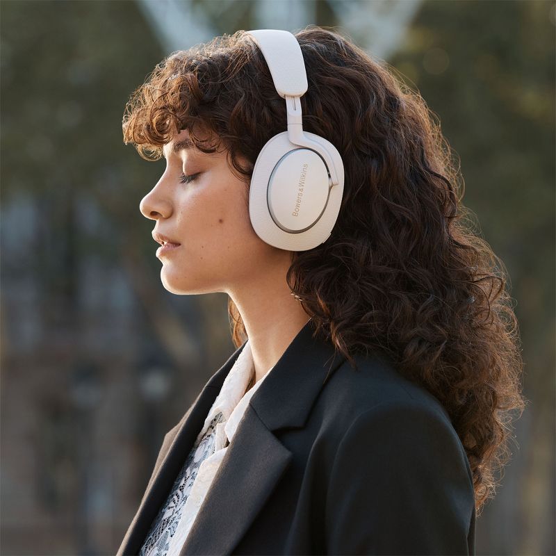 Bowers & Wilkins Px7 S2e Wireless Noise Canceling Bluetooth Headphones (Anthracite ), 2 of 16