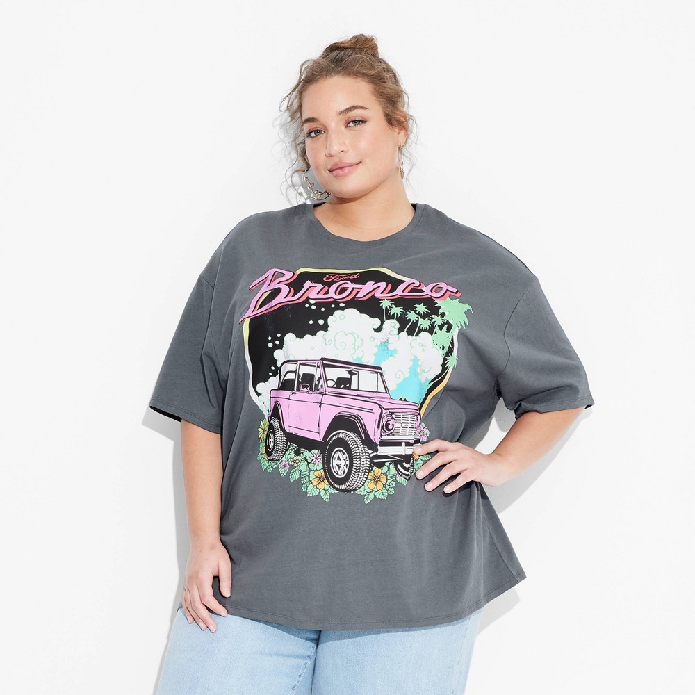 Women's Bronco Colorful Beach Oversized Short Sleeve Graphic T-Shirt - Gray 3X