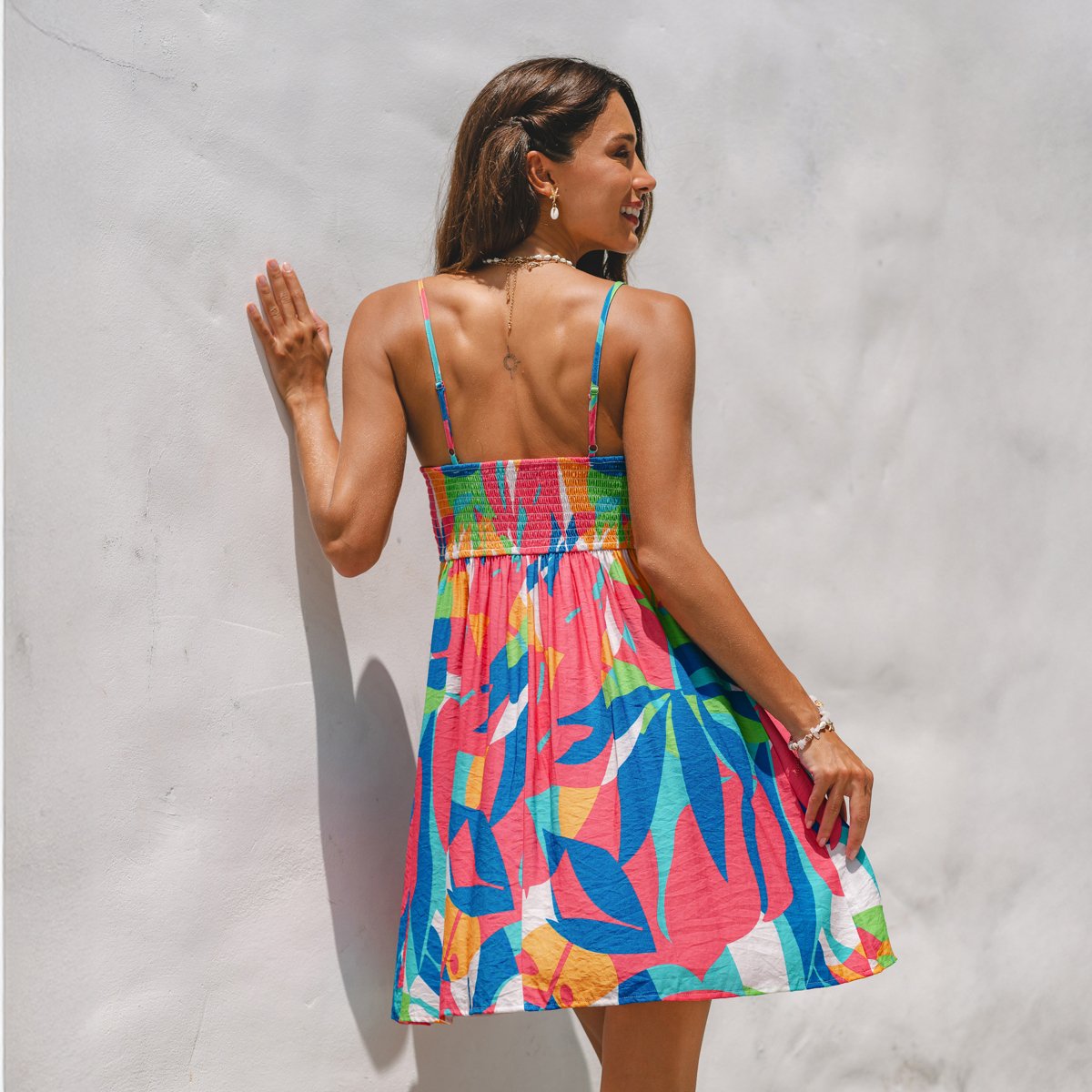 Женские платья Cupshe Women's Strapless Smocked Bust Enhancing Abstract Print Dress-L-Multicolored — фото 4