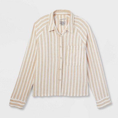 Women's Long Sleeve Adaptive Button-Down Shirt - Universal Thread™