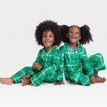 Toddler Plaid Matching Family Pajama Set - Wondershop™ Green