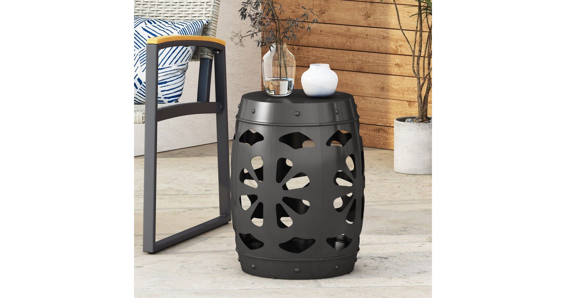 TUYOHW Modern Round Patio End Table,16.54 inch Iron Patio Side Table for Backyard,Pool, Indoor Companion,Durable and Stable,Black